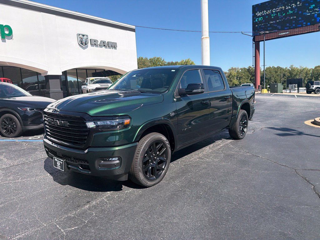 New 2027 RAM 1500 Laramie AWD/4WD image 3