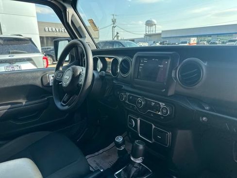 Used 2023 Jeep Wrangler Sport AWD/4WD image 11