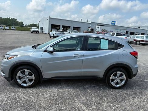 Used 2021 Honda HR-V LX image 11