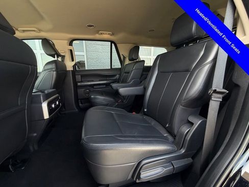 Used 2024 Ford Expedition XLT image 24