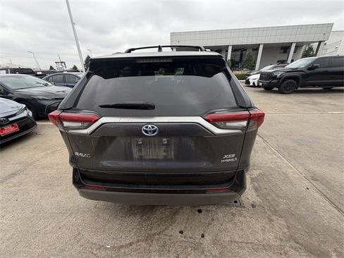 Used 2020 Toyota RAV4 XSE image 6