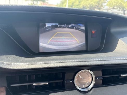 Used 2017 Lexus ES 350 w/ Premium Package FWD image 15
