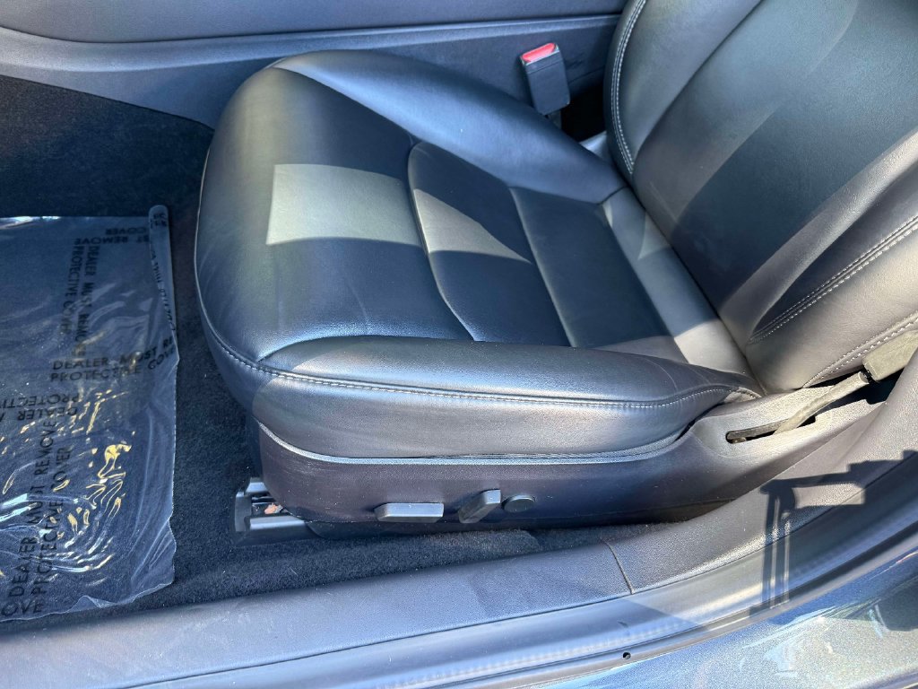 Used 2019 Tesla Model 3 AWD/4WD image 3