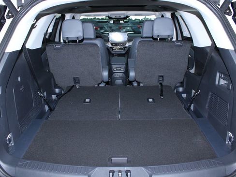 New 2026 Ford Explorer Active w/ Active Comfort Package AWD/4WD image 11