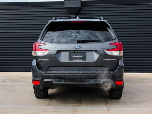 Used 2021 Subaru Forester Limited w/ Popular Package #3 image 6