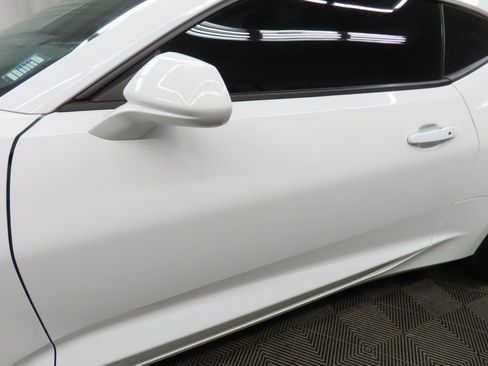 Used 2018 Chevrolet Camaro LT RWD image 37
