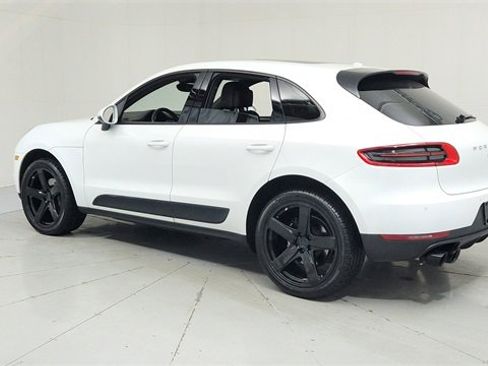 Used 2018 Porsche Macan Sport Edition image 3