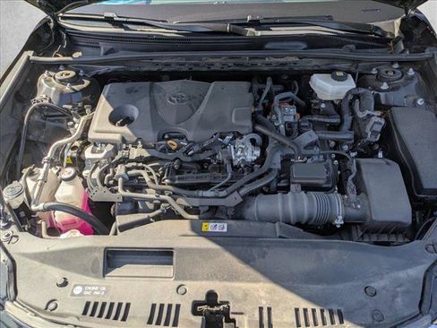 Used 2025 Toyota Camry SE FWD image 20