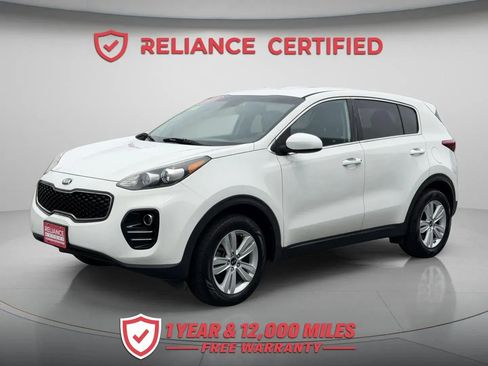 Used 2018 Kia Sportage LX AWD/4WD image 2