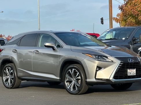 Used 2019 Lexus RX 450h AWD image 9