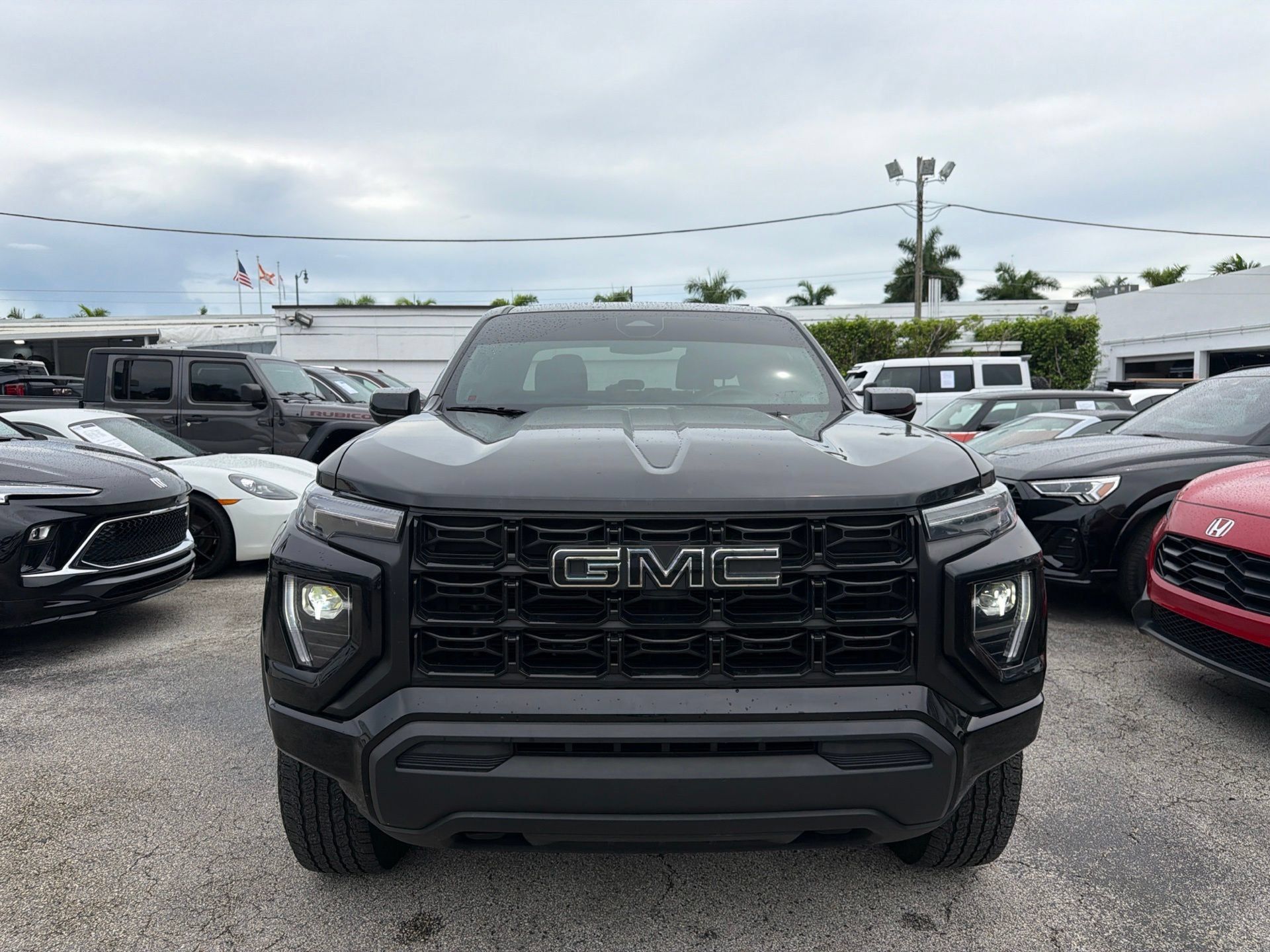 Used 2024 GMC Canyon Elevation RWD image 2