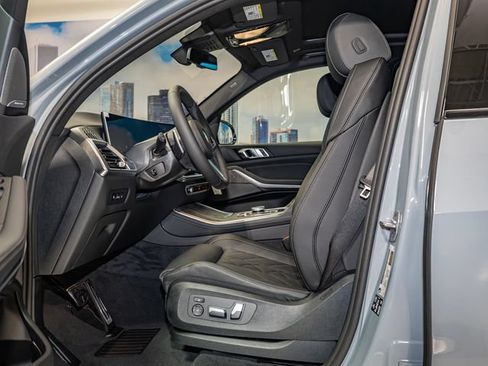 Used 2026 BMW X5 xDrive40i w/ M Sport Package AWD/4WD image 20