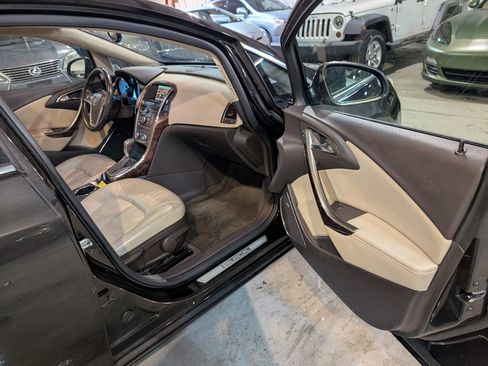 Used 2015 Buick Verano Leather w/ Experience Buick Package image 28