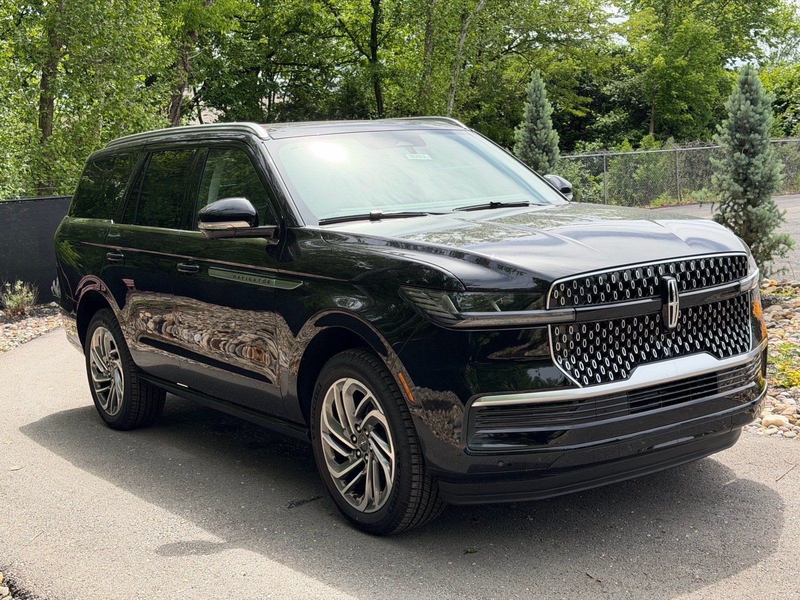 New 2026 Lincoln Navigator Reserve AWD/4WD image 7