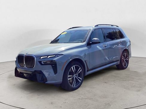 Used 2024 BMW X7 xDrive40i w/ M Sport Package AWD/4WD image 1