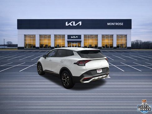 Certified 2023 Kia Sportage EX image 7