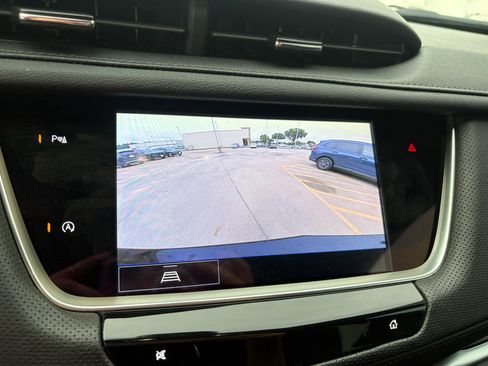 Used 2025 Cadillac XT5 Luxury w/ LPO, Floor Liner Package FWD image 17
