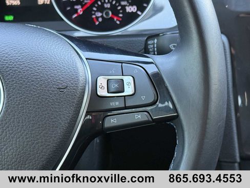 Used 2019 Volkswagen e-Golf SE image 17