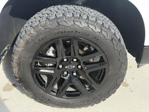 Used 2022 Chevrolet Silverado 1500 LT Trail Boss w/ LT Trail Boss Premium Package image 21