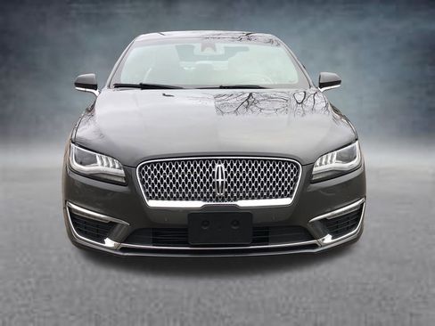 Used 2018 Lincoln MKZ Select w/ Technology Package image 13