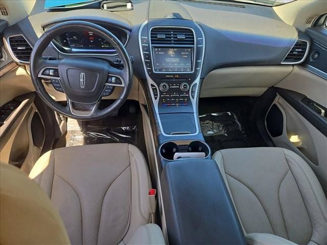 Used 2020 Lincoln Nautilus Reserve FWD image 16
