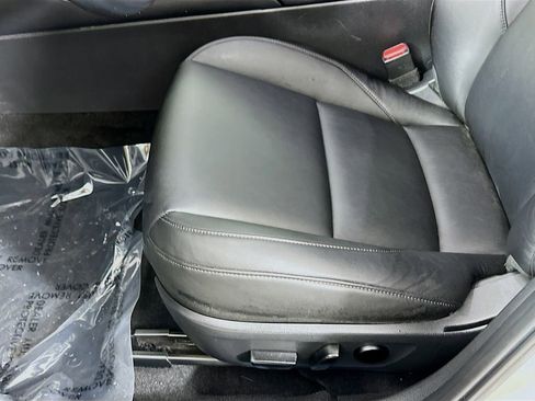 Used 2023 MAZDA MAZDA3 s image 27