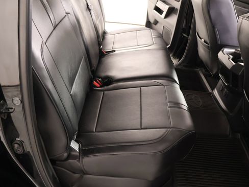 Used 2023 Toyota Tundra SR5 w/ SR5 Convenience Package AWD/4WD image 11