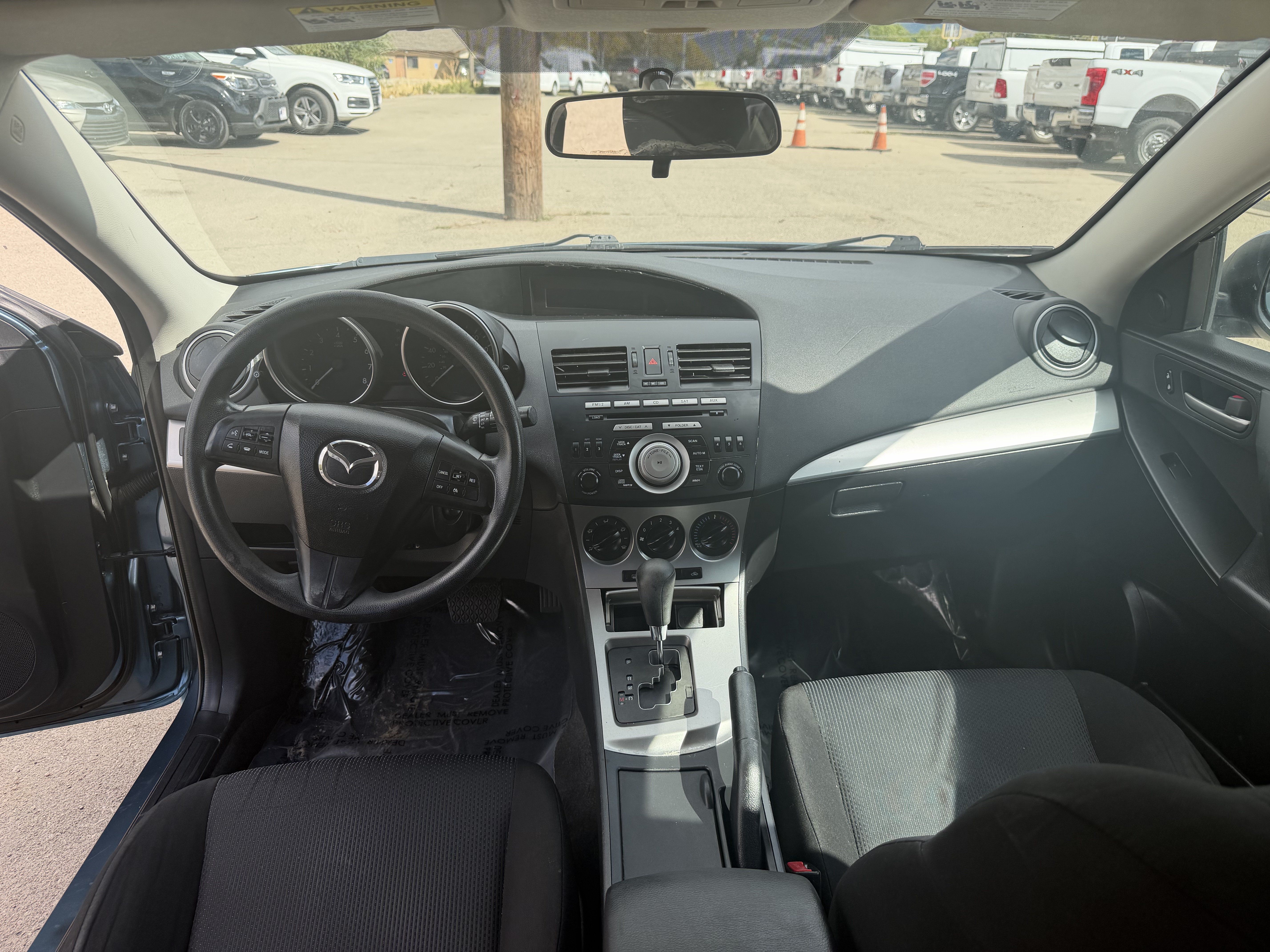 Used 2011 MAZDA MAZDA3 i Touring FWD image 19