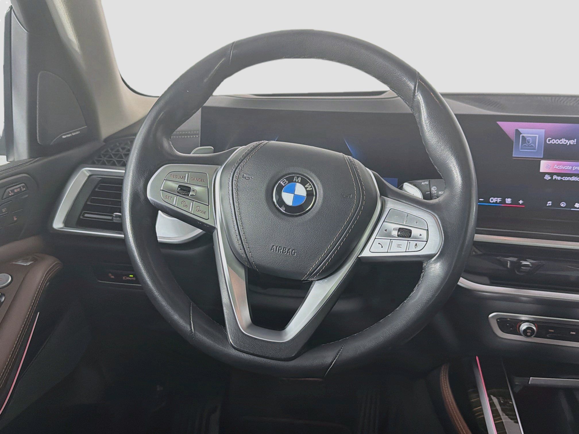 Used 2025 BMW X7 xDrive40i AWD/4WD image 18