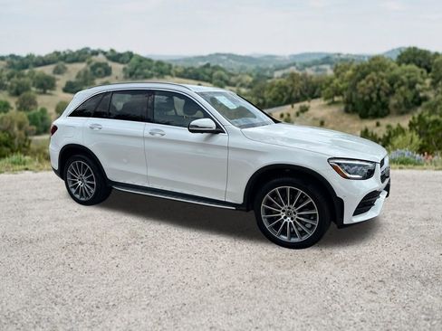 Used 2021 Mercedes-Benz GLC 300 4MATIC image 12