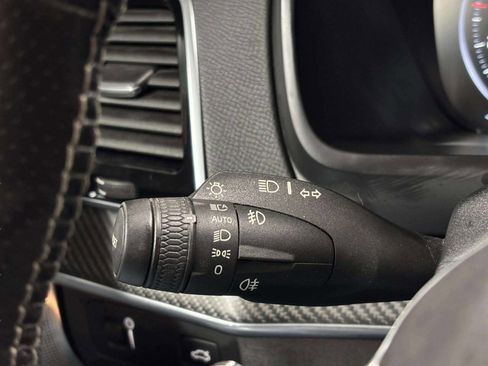 Used 2018 Volvo XC90 T6 R-Design w/ Convenience Package image 33