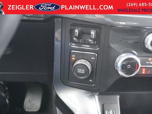 Used 2022 Ford F150 XLT w/ Equipment Group 302A High image 16