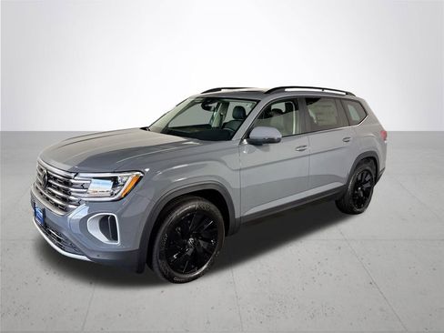 New 2026 Volkswagen Atlas SE AWD/4WD image 2