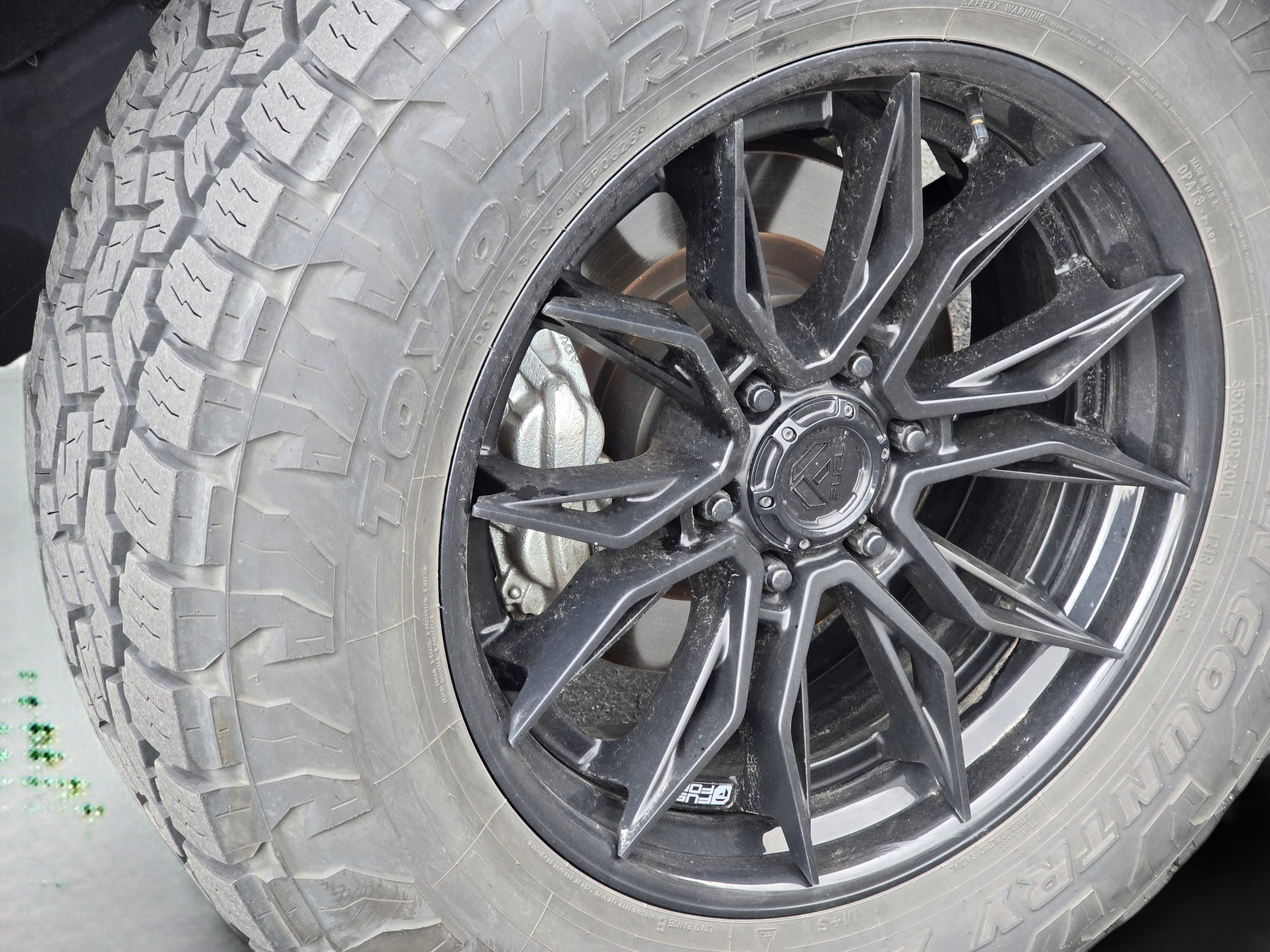 Used 2025 Toyota Tundra Platinum AWD/4WD image 35
