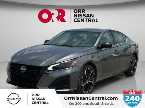 Used 2025 Nissan Altima 2.5 SR FWD image 1