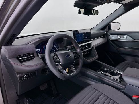 New 2026 Ford Explorer ST-Line image 9