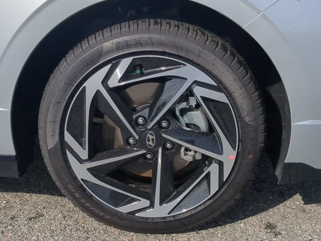 Used 2026 Hyundai Sonata SEL FWD image 10