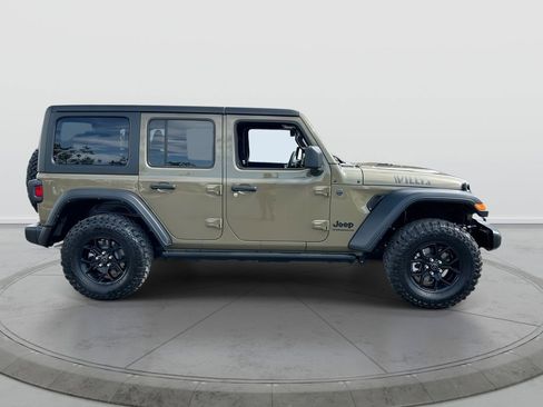 Used 2025 Jeep Wrangler Unlimited Sport AWD/4WD image 9