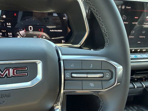 New 2026 GMC Canyon Elevation w/ LPO, Sports Bar Package AWD/4WD image 25