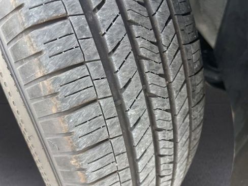 Used 2025 Toyota Camry LE FWD image 10