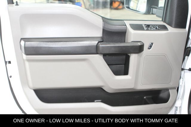 Used 2017 Ford F250 XL w/ Power Equipment Group RWD image 13