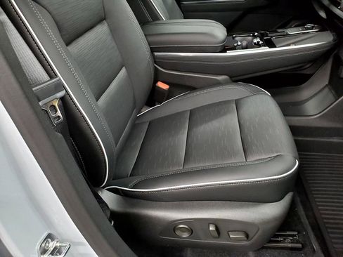 New 2026 Buick Enclave Sport Touring w/ Power Package image 19