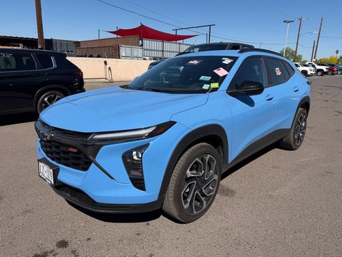 Used 2024 Chevrolet Trax RS w/ Driver Confidence Package image 4