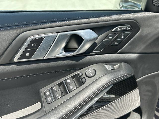 Used 2026 BMW X7 M60i AWD/4WD image 21