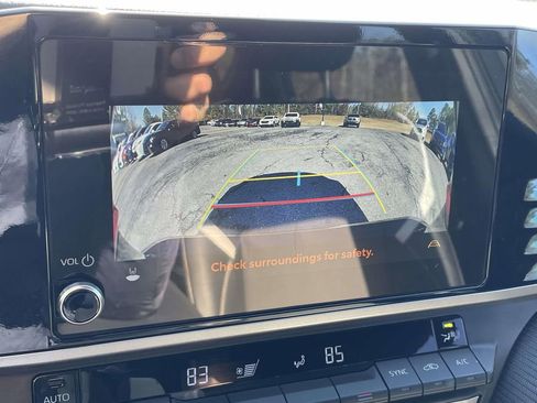 Used 2025 Toyota Camry SE image 17