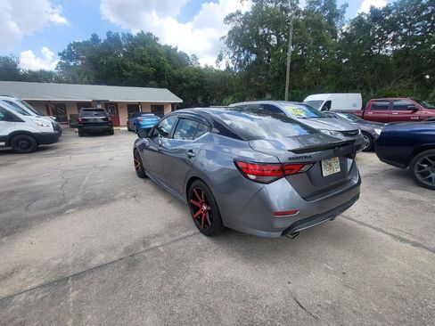 Used 2021 Nissan Sentra SR FWD image 13