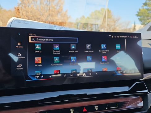 New 2026 BMW 530i xDrive w/ Premium Package image 23