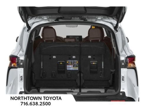New 2026 Toyota Sienna Platinum AWD/4WD image 11
