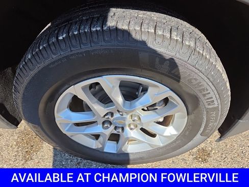 Used 2020 Chevrolet Traverse LT FWD image 11