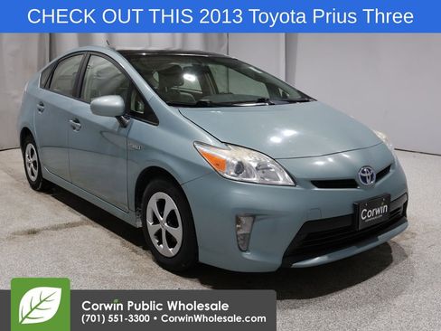 Used 2013 Toyota Prius Three image 1